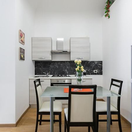 Corso Dei Mille Station Flat With Balcony Apartment Palermo Exterior foto