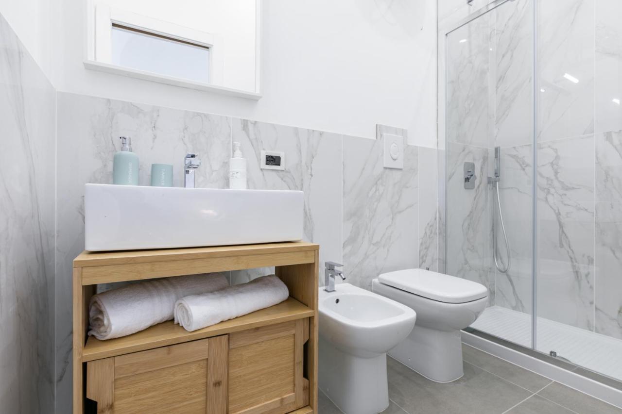 Corso Dei Mille Station Flat With Balcony Apartment Palermo Exterior foto